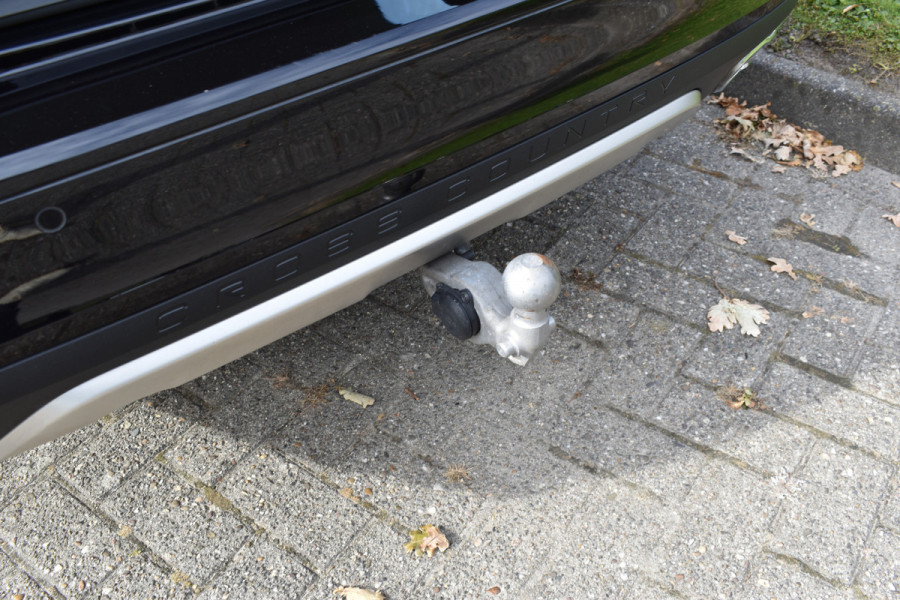 Volvo V60 Cross Country B5 265PK Automaat AWD Pro | Trekhaak | ACC | Blis | Camera | Styling kit | 20"LMV