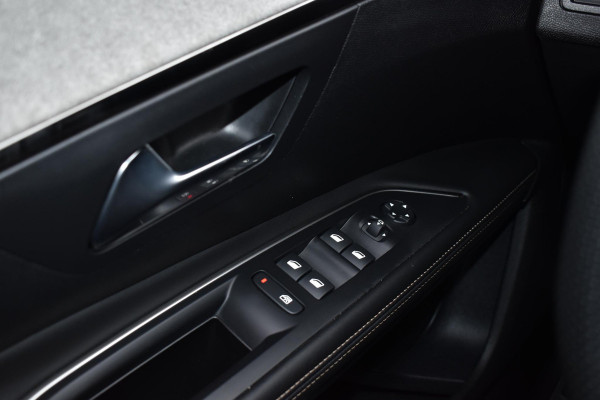 Peugeot 5008 1.2 PureTech 130PK Aut. GT Back Pack | 7 Zits | Navi | Camera | 19 Inch LM | Incl. garantie