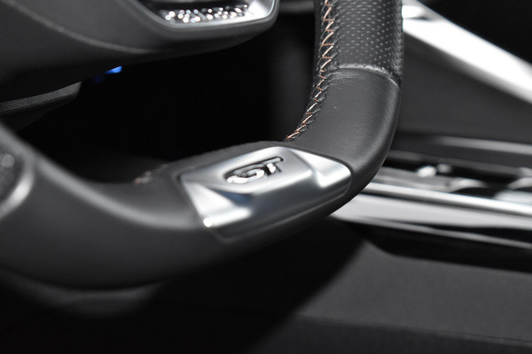 Peugeot 5008 1.2 PureTech 130PK Aut. GT Back Pack | 7 Zits | Navi | Camera | 19 Inch LM | Incl. garantie