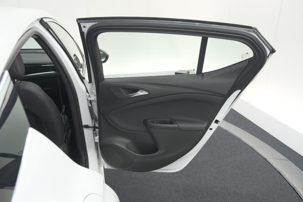 Opel Astra Turbo 130 Business Elegance | Camera | Dodehoekdetectie | Apple Carplay | Alcantara Pakket