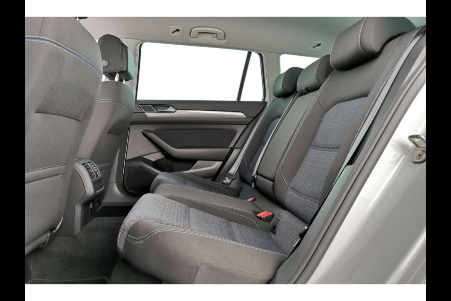 Volkswagen Passat Variant 218PK DSG HYBRID GTE BUSINESS TREKHAAK/CAMERA/NAVI/VIRTUAL