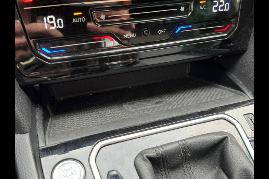 Volkswagen Passat Variant 218PK DSG HYBRID GTE BUSINESS TREKHAAK/CAMERA/NAVI/VIRTUAL