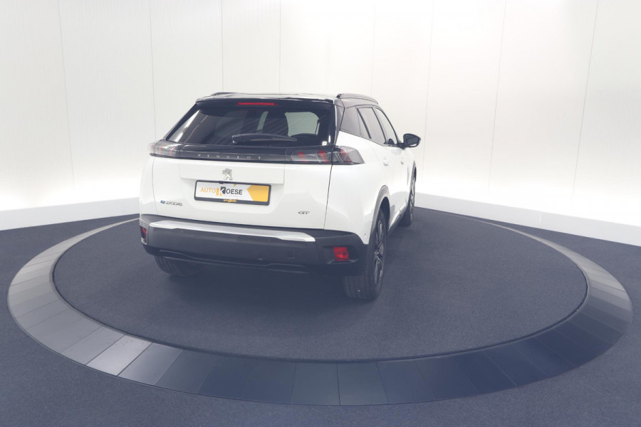 Peugeot e-2008 EV GT 50 kWh | Camera | Alcantara Pakket | Adaptieve Cruise Control | Stoelverwarming | Dodehoekdetectie
