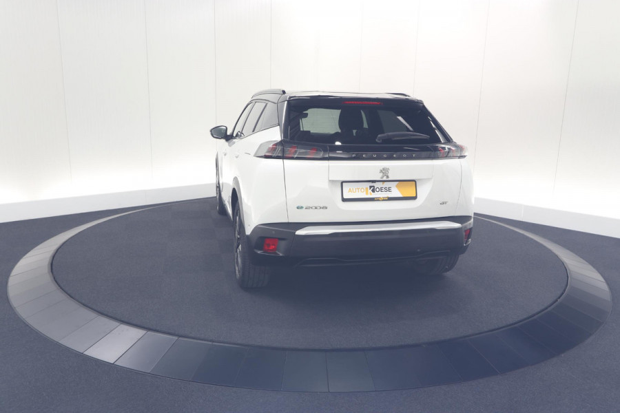 Peugeot e-2008 EV GT 50 kWh | Camera | Alcantara Pakket | Adaptieve Cruise Control | Stoelverwarming | Dodehoekdetectie