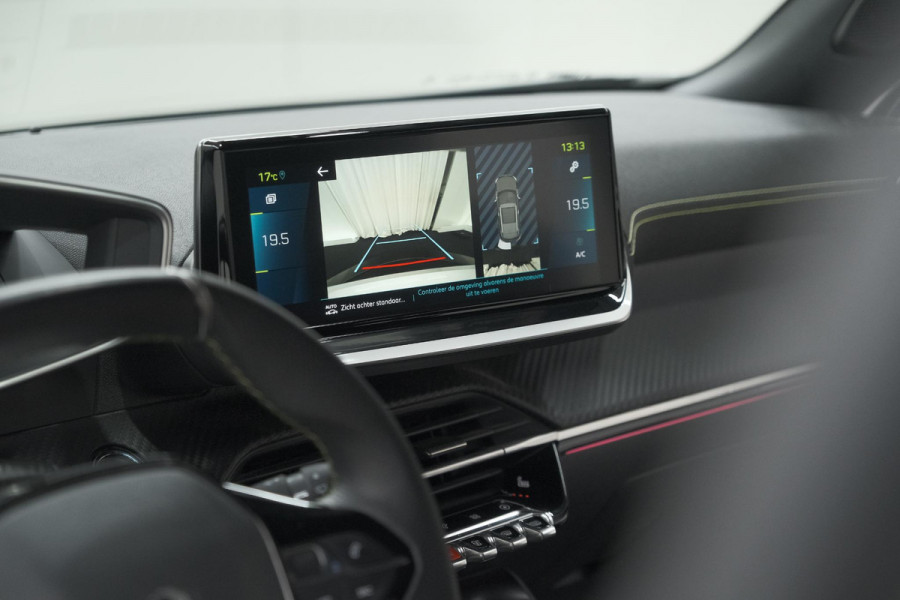 Peugeot e-2008 EV GT 50 kWh | Camera | Alcantara Pakket | Adaptieve Cruise Control | Stoelverwarming | Dodehoekdetectie