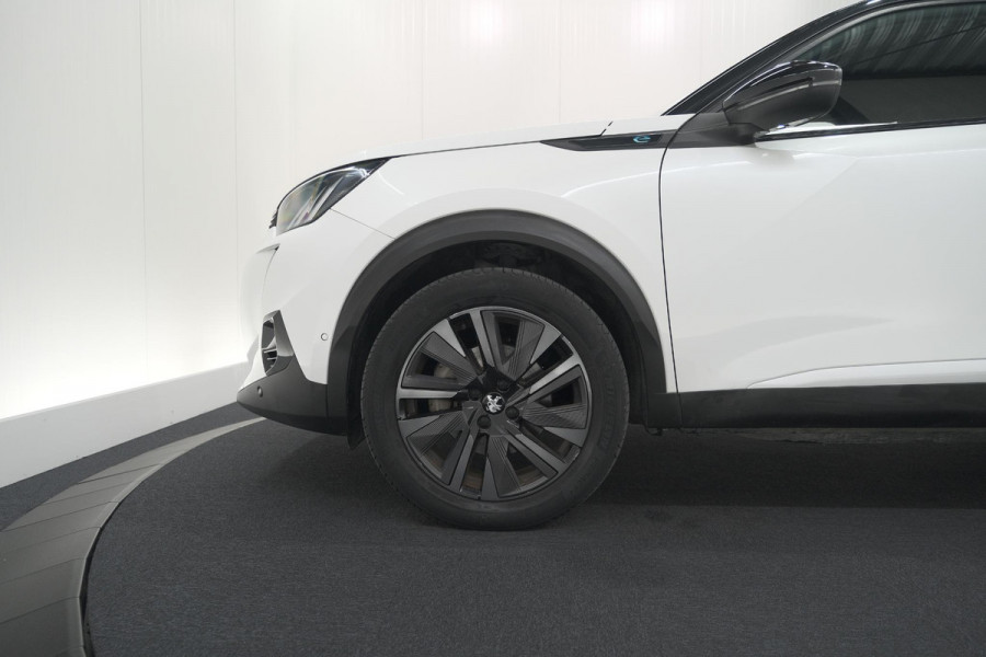 Peugeot e-2008 EV GT 50 kWh | Camera | Alcantara Pakket | Adaptieve Cruise Control | Stoelverwarming | Dodehoekdetectie