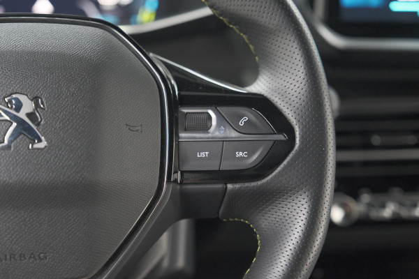 Peugeot e-2008 EV GT 50 kWh | Camera | Alcantara Pakket | Adaptieve Cruise Control | Stoelverwarming | Dodehoekdetectie