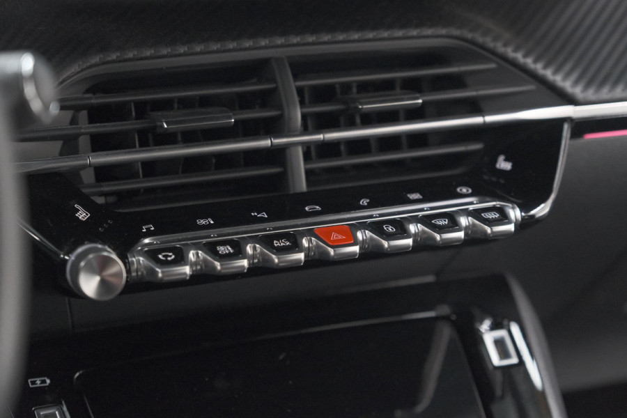 Peugeot e-2008 EV GT 50 kWh | Camera | Alcantara Pakket | Adaptieve Cruise Control | Stoelverwarming | Dodehoekdetectie