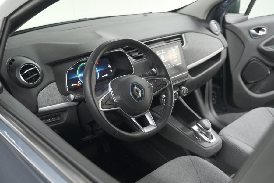 Renault ZOE R110 Life 52 kWh | Koopaccu | 3 Fase | Camera | Apple Carplay | Parkeersensoren