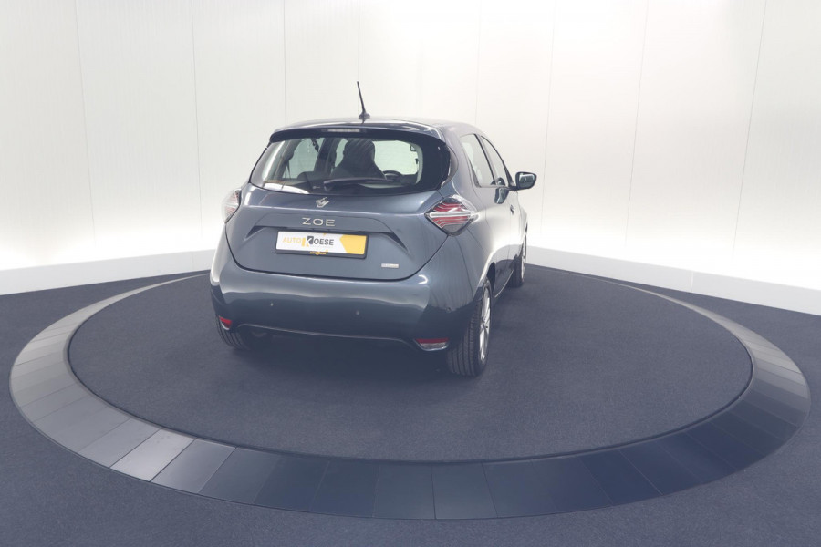 Renault ZOE R110 Life 52 kWh | Koopaccu | 3 Fase | Camera | Apple Carplay | Parkeersensoren