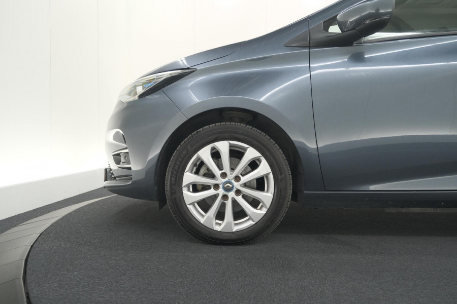 Renault ZOE R110 Life 52 kWh | Koopaccu | 3 Fase | Camera | Apple Carplay | Parkeersensoren