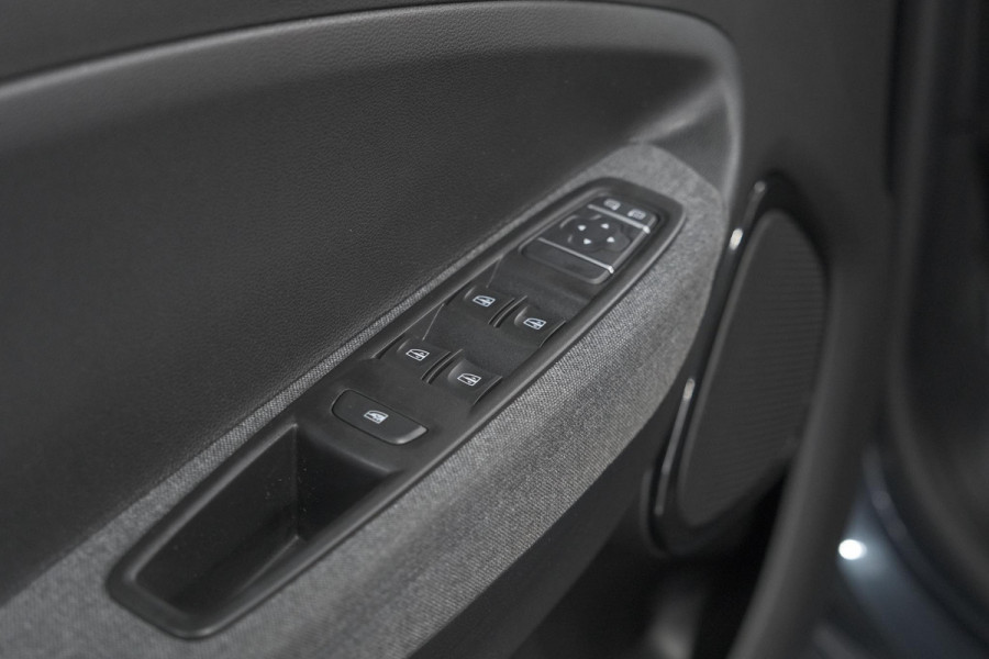 Renault ZOE R110 Life 52 kWh | Koopaccu | 3 Fase | Camera | Apple Carplay | Parkeersensoren