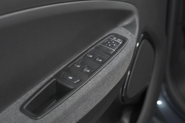 Renault ZOE R110 Life 52 kWh | Koopaccu | 3 Fase | Camera | Apple Carplay | Parkeersensoren