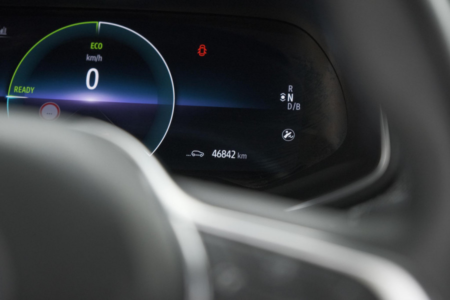 Renault ZOE R110 Life 52 kWh | Koopaccu | 3 Fase | Camera | Apple Carplay | Parkeersensoren