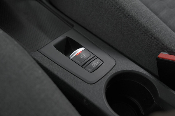 Renault ZOE R110 Life 52 kWh | Koopaccu | 3 Fase | Camera | Apple Carplay | Parkeersensoren