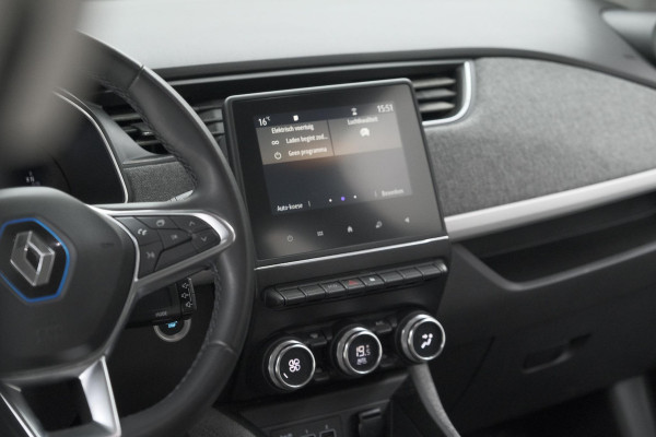 Renault ZOE R110 Life 52 kWh | Koopaccu | 3 Fase | Camera | Apple Carplay | Parkeersensoren
