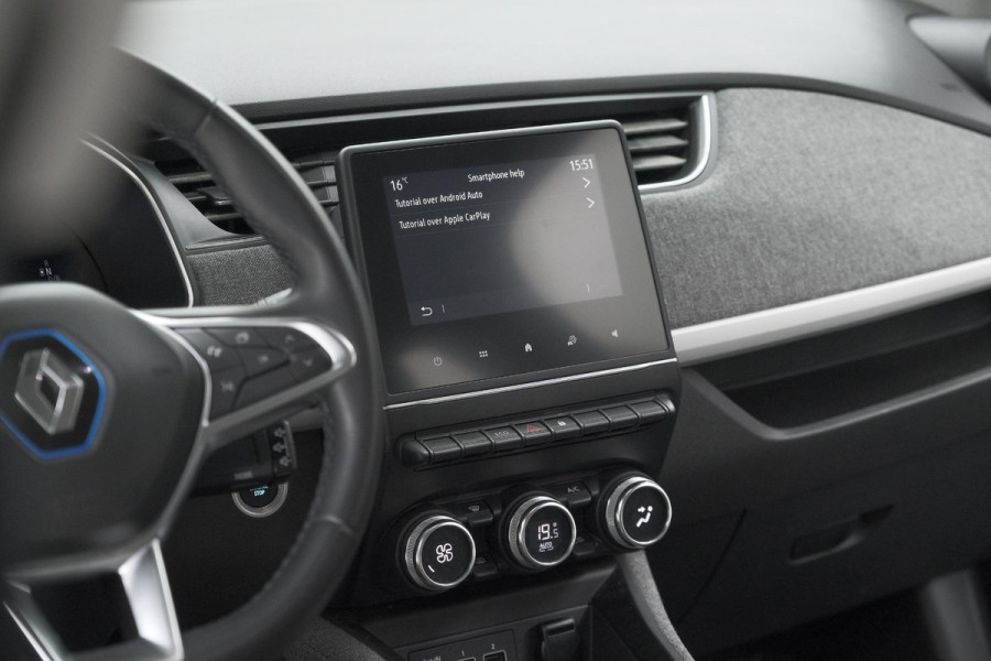 Renault ZOE R110 Life 52 kWh | Koopaccu | 3 Fase | Camera | Apple Carplay | Parkeersensoren