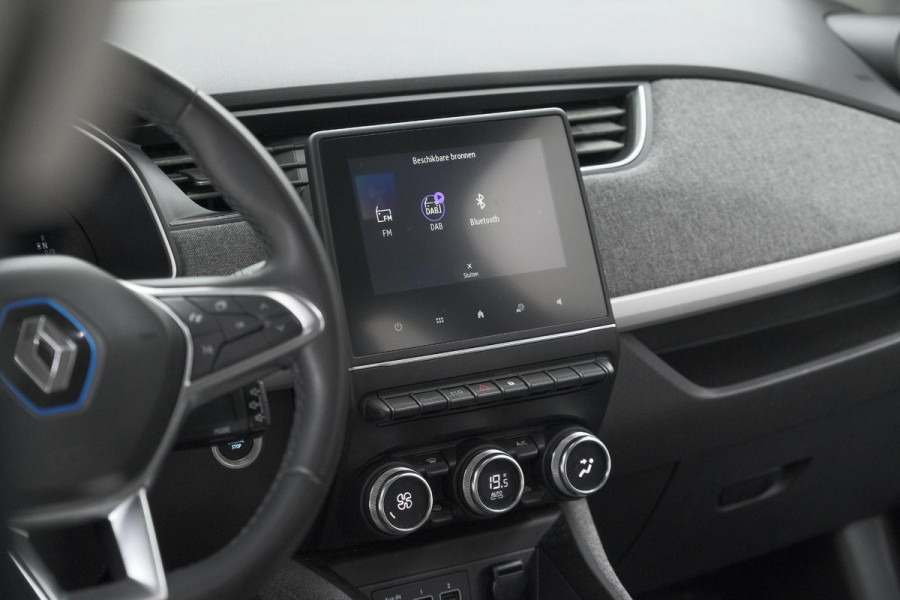 Renault ZOE R110 Life 52 kWh | Koopaccu | 3 Fase | Camera | Apple Carplay | Parkeersensoren