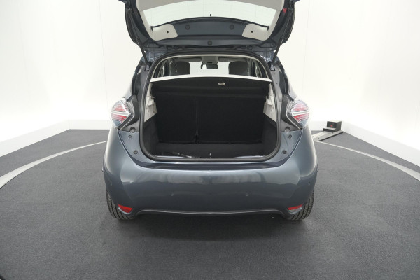 Renault ZOE R110 Life 52 kWh | Koopaccu | 3 Fase | Camera | Apple Carplay | Parkeersensoren