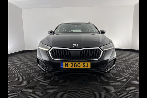 Škoda Octavia Combi 1.4 TSI iV PHEV Business Edition (Plug-in) (INCL.BTW) *FULL-LED | DIGI-COCKPIT | COMFORTSEATS | NAVI-FULLMAP | PRIVACY-GLASS | DAB | SHIFT-PADDLES | ECC | PDC | CRUISE | TOWBAR | 18''ALU*