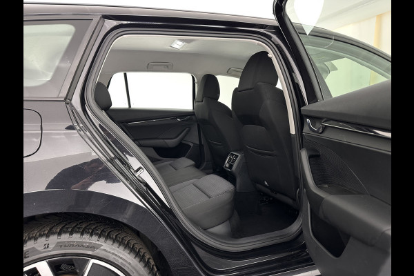 Škoda Octavia Combi 1.4 TSI iV PHEV Business Edition (Plug-in) (INCL.BTW) *FULL-LED | DIGI-COCKPIT | COMFORTSEATS | NAVI-FULLMAP | PRIVACY-GLASS | DAB | SHIFT-PADDLES | ECC | PDC | CRUISE | TOWBAR | 18''ALU*