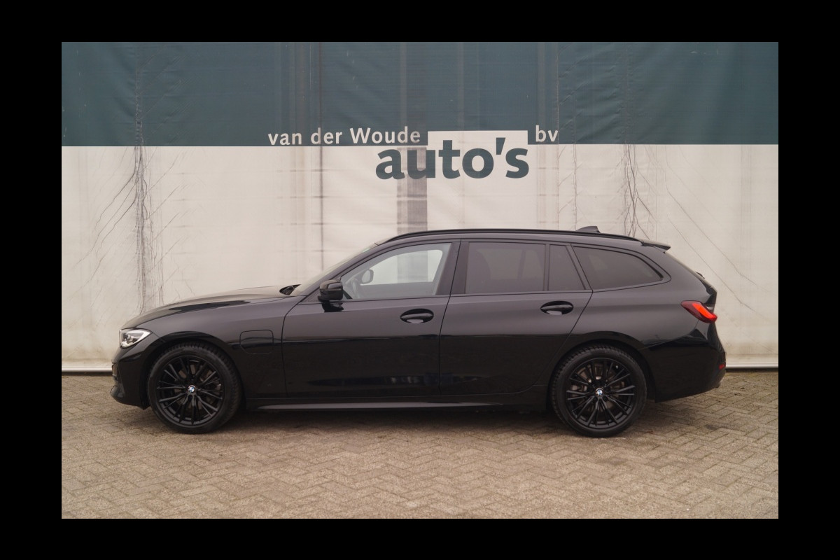 BMW 3 Serie Touring 320e PHEV Business Edition -LEER-TREKHAAK-ECC-