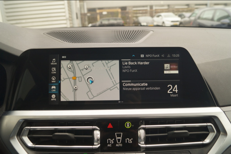 BMW 3 Serie Touring 320e PHEV Business Edition -LEER-TREKHAAK-ECC-