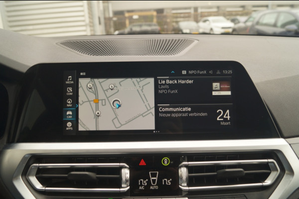 BMW 3 Serie Touring 320e PHEV Business Edition -LEER-TREKHAAK-ECC-