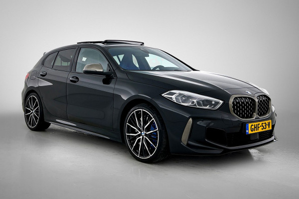 BMW 1-serie M135i xDrive High Executive (Dealer OnderH, Panorama, Stuur Verwarming, StoelV, Schaalstoelen, Navi Pro, PDC, Etc)