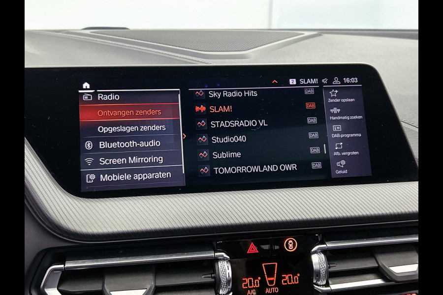 BMW 1-serie M135i xDrive High Executive (Dealer OnderH, Panorama, Stuur Verwarming, StoelV, Schaalstoelen, Navi Pro, PDC, Etc)