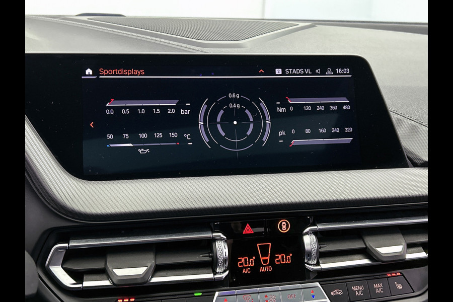 BMW 1-serie M135i xDrive High Executive (Dealer OnderH, Panorama, Stuur Verwarming, StoelV, Schaalstoelen, Navi Pro, PDC, Etc)