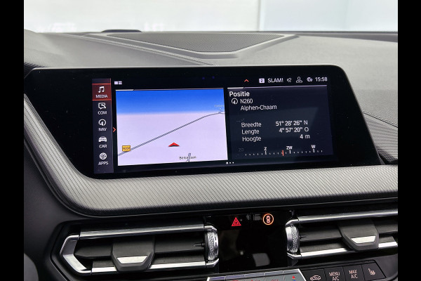 BMW 1-serie M135i xDrive High Executive (Dealer OnderH, Panorama, Stuur Verwarming, StoelV, Schaalstoelen, Navi Pro, PDC, Etc)