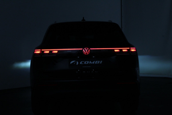 Volkswagen Tiguan 1.5 eHybrid Life Edition > (nieuw) Grenadilla Black/18inch/IQ/Design-pakket/Winterpakket Plus...