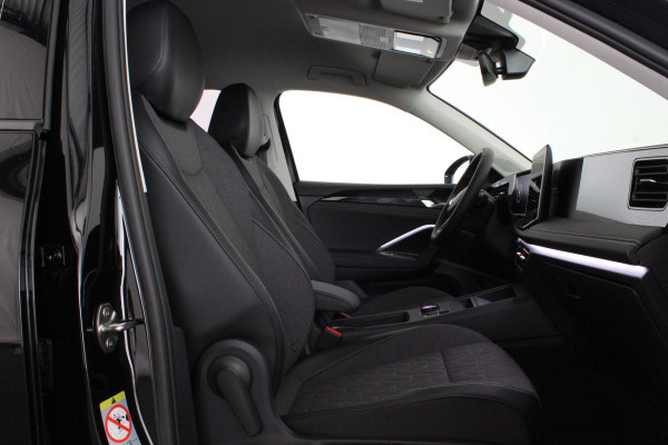 Volkswagen Tiguan 1.5 eHybrid Life Edition > (nieuw) Grenadilla Black/18inch/IQ/Design-pakket/Winterpakket Plus...