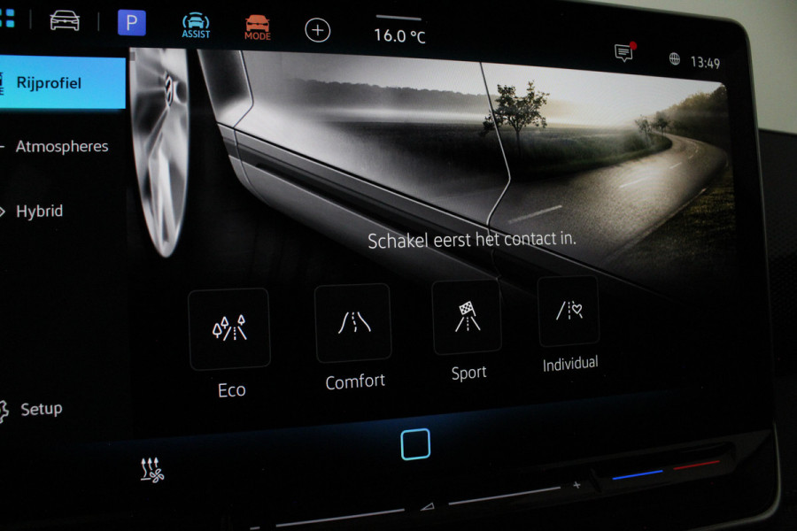 Volkswagen Tiguan 1.5 eHybrid Life Edition > (nieuw) Grenadilla Black/18inch/IQ/Design-pakket/Winterpakket Plus...