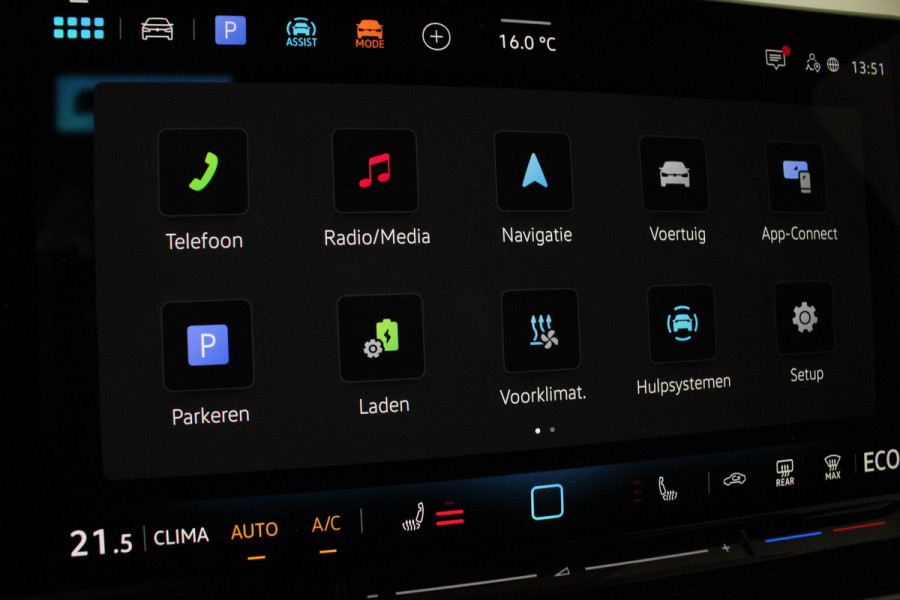 Volkswagen Tiguan 1.5 eHybrid Life Edition > (nieuw) Grenadilla Black/18inch/IQ/Design-pakket/Winterpakket Plus...