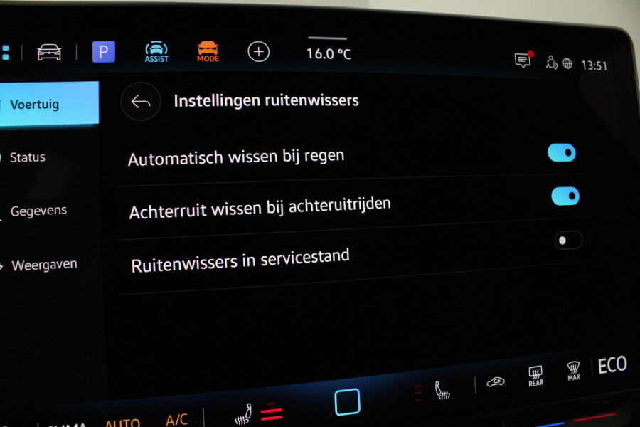 Volkswagen Tiguan 1.5 eHybrid Life Edition > (nieuw) Grenadilla Black/18inch/IQ/Design-pakket/Winterpakket Plus...