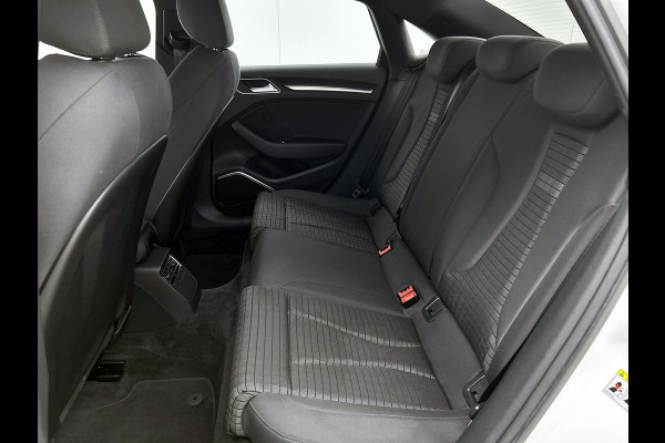 Audi A3 Limousine 35 TFSI CoD Advance Sport 3x S-line( Dealer onderH, Navi, StoelV, PDC, Cruise Con Adpt, Climate Con, Etc)