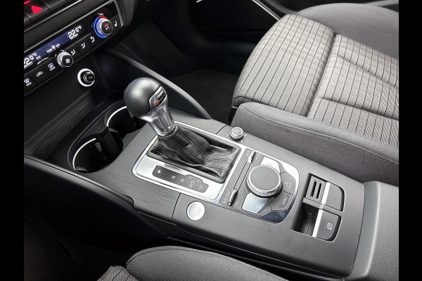 Audi A3 Limousine 35 TFSI CoD Advance Sport 3x S-line( Dealer onderH, Navi, StoelV, PDC, Cruise Con Adpt, Climate Con, Etc)