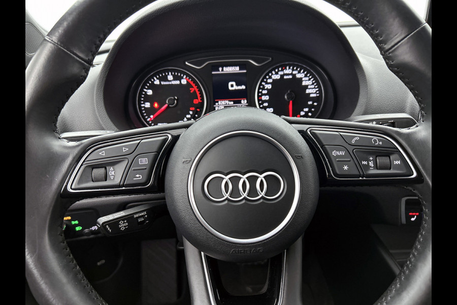 Audi A3 Limousine 35 TFSI CoD Advance Sport 3x S-line( Dealer onderH, Navi, StoelV, PDC, Cruise Con Adpt, Climate Con, Etc)