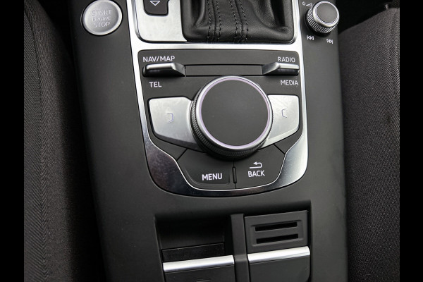 Audi A3 Limousine 35 TFSI CoD Advance Sport 3x S-line( Dealer onderH, Navi, StoelV, PDC, Cruise Con Adpt, Climate Con, Etc)