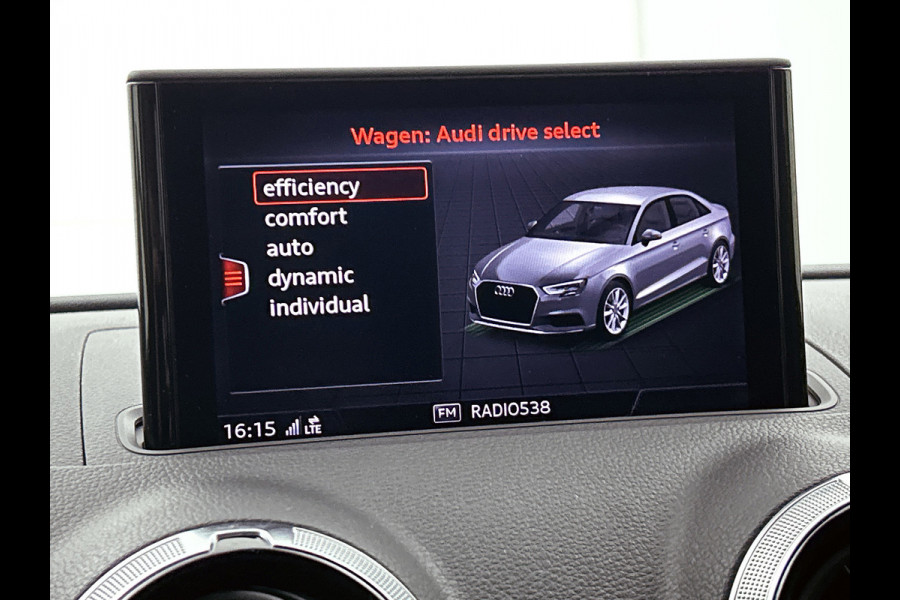 Audi A3 Limousine 35 TFSI CoD Advance Sport 3x S-line( Dealer onderH, Navi, StoelV, PDC, Cruise Con Adpt, Climate Con, Etc)