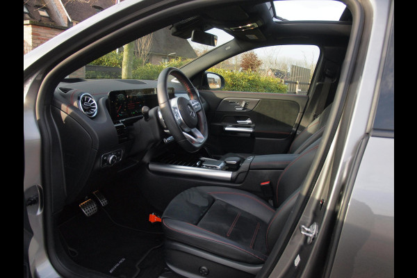 Mercedes-Benz EQA 250 Business Solution AMG 67 kWh | SOH 98% | Panoramadak | Head-Up Display | 360 Camera | Sfeerverlichting | Burmester | NL-Auto |