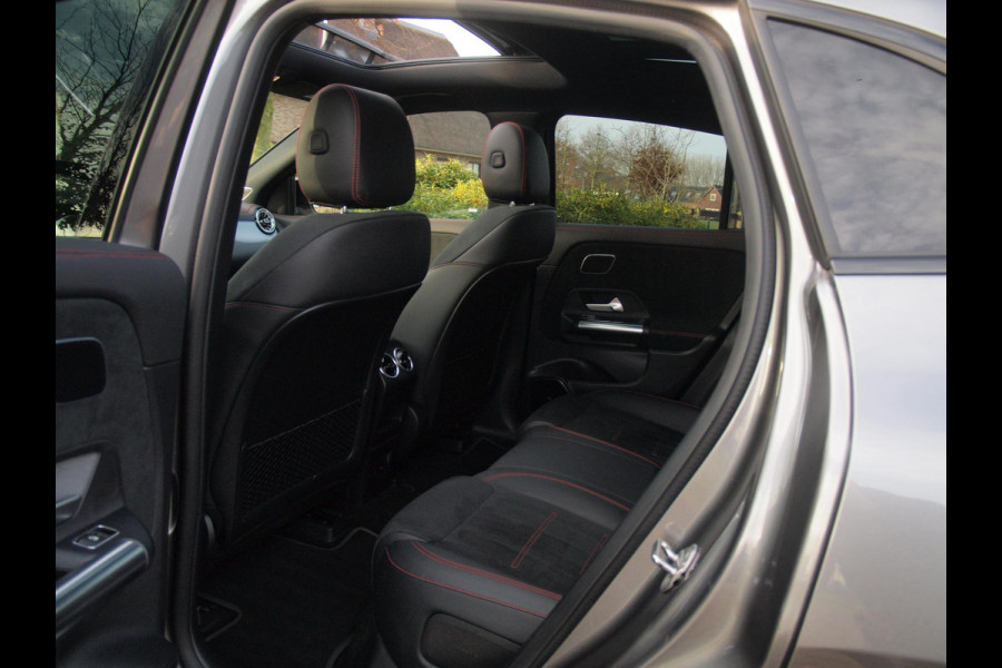 Mercedes-Benz EQA 250 Business Solution AMG 67 kWh | SOH 98% | Panoramadak | Head-Up Display | 360 Camera | Sfeerverlichting | Burmester | NL-Auto |