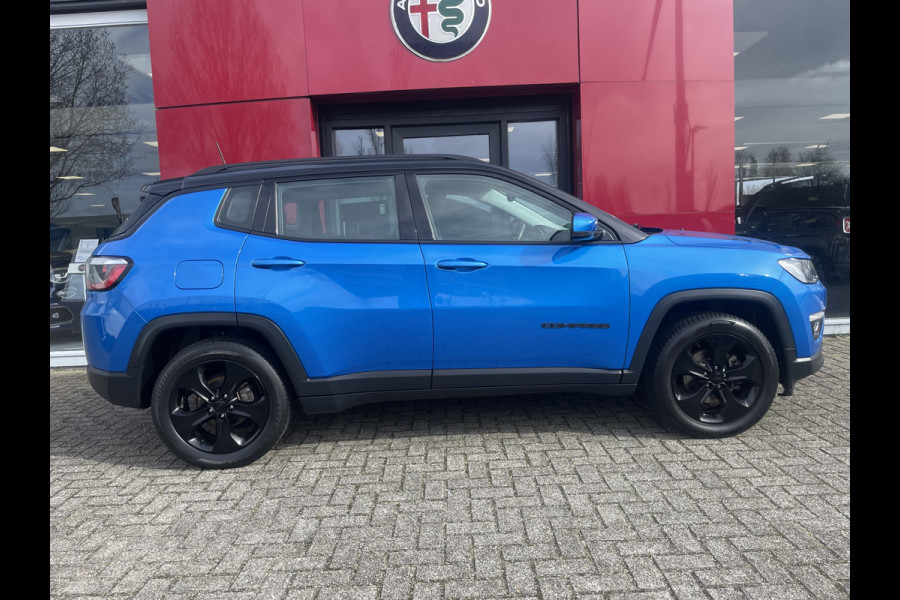 Jeep Compass 1.4 MultiAir Night Eagle | Blauw metallic met zwart dak | Zwarte velgen