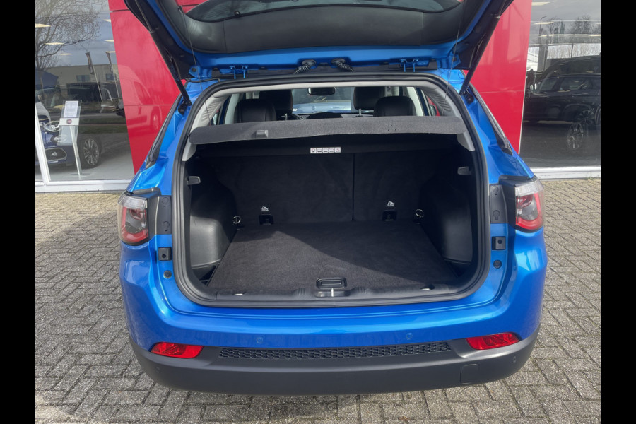 Jeep Compass 1.4 MultiAir Night Eagle | Blauw metallic met zwart dak | Zwarte velgen