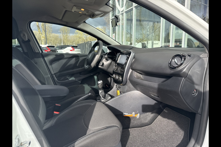 Renault Clio 1.5 dCi Ecoleader Zen | NL-auto | Trekhaak | Navi | Cruisec. | PDC