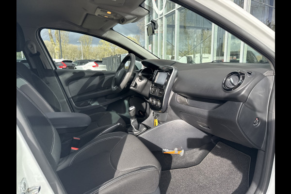 Renault Clio 1.5 dCi Ecoleader Zen | NL-auto | Trekhaak | Navi | Cruisec. | PDC