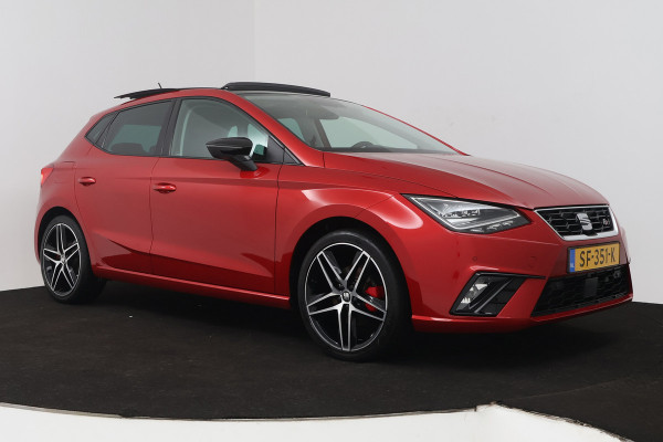 Seat Ibiza 1.0 TSI FR Business Intense (PANORAMADAK, CAMERA, CARPLAY, CRUISE CONTROL ADAPTIEF, PARKEERSENSOREN)