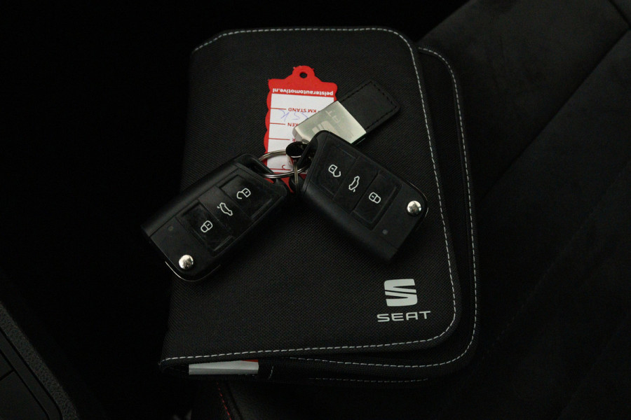 Seat Ibiza 1.0 TSI FR Business Intense (PANORAMADAK, CAMERA, CARPLAY, CRUISE CONTROL ADAPTIEF, PARKEERSENSOREN)